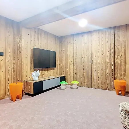 Trappeur 8 Personnes Chalet *
